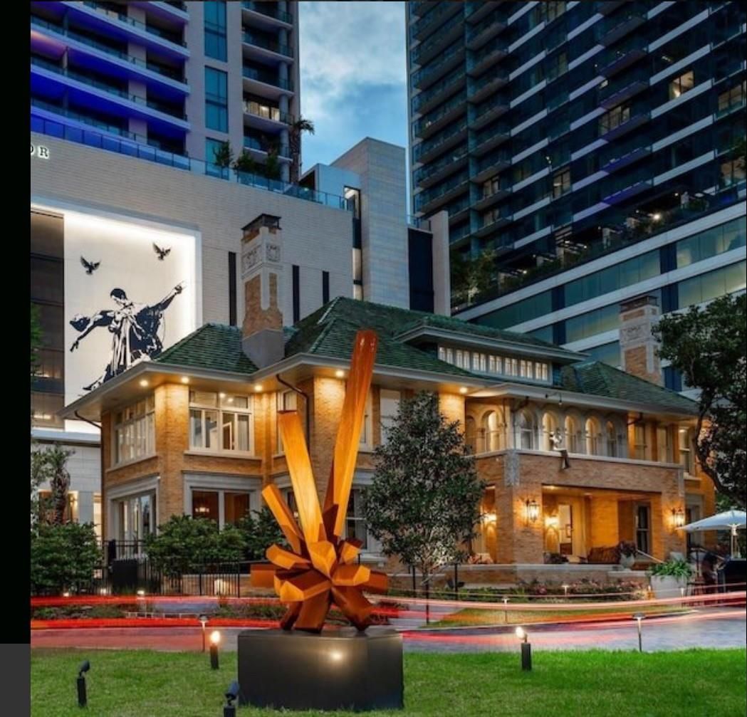 Exterior, Facade, Condo Building