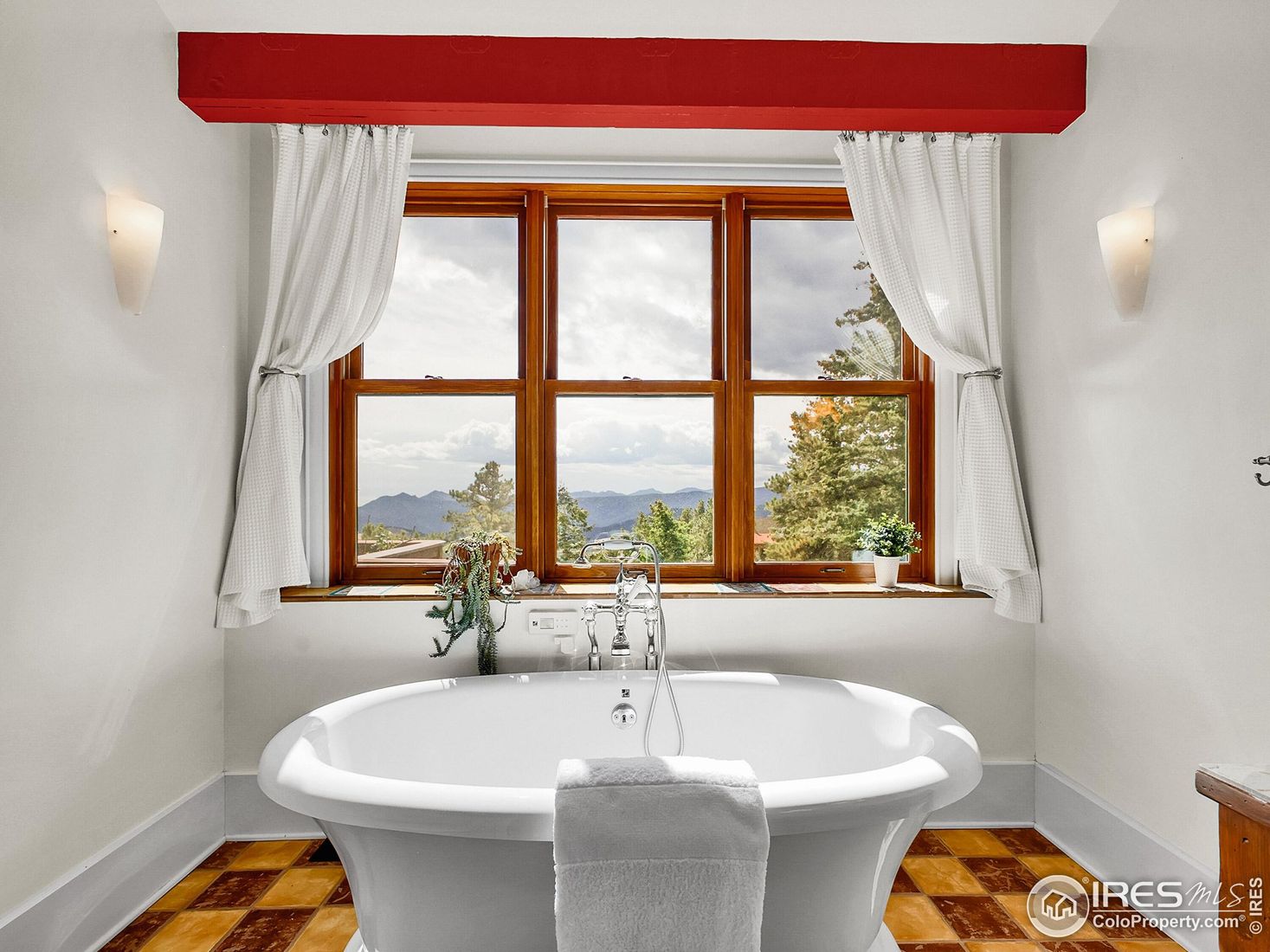 Bathroom, Free Standing Baths, Interior, Wood Texture Flooring