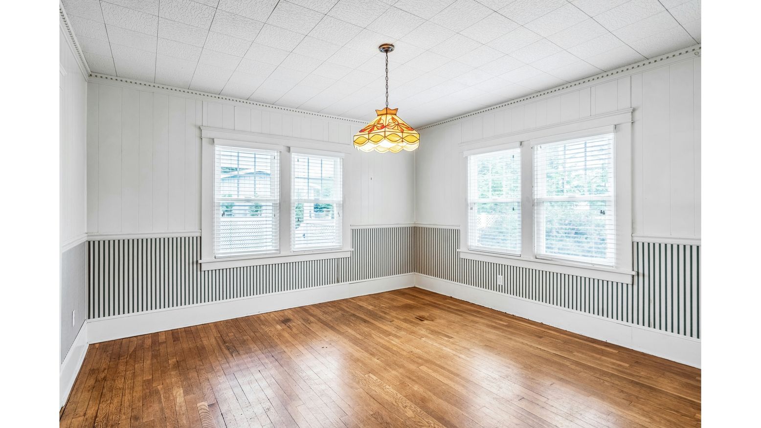 DE Listing image placeholder