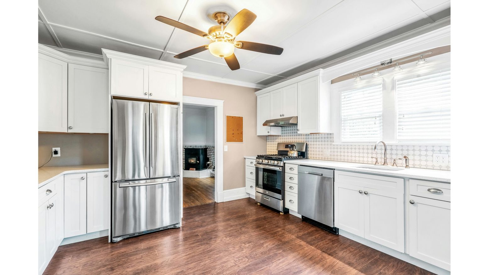 DE Listing image placeholder