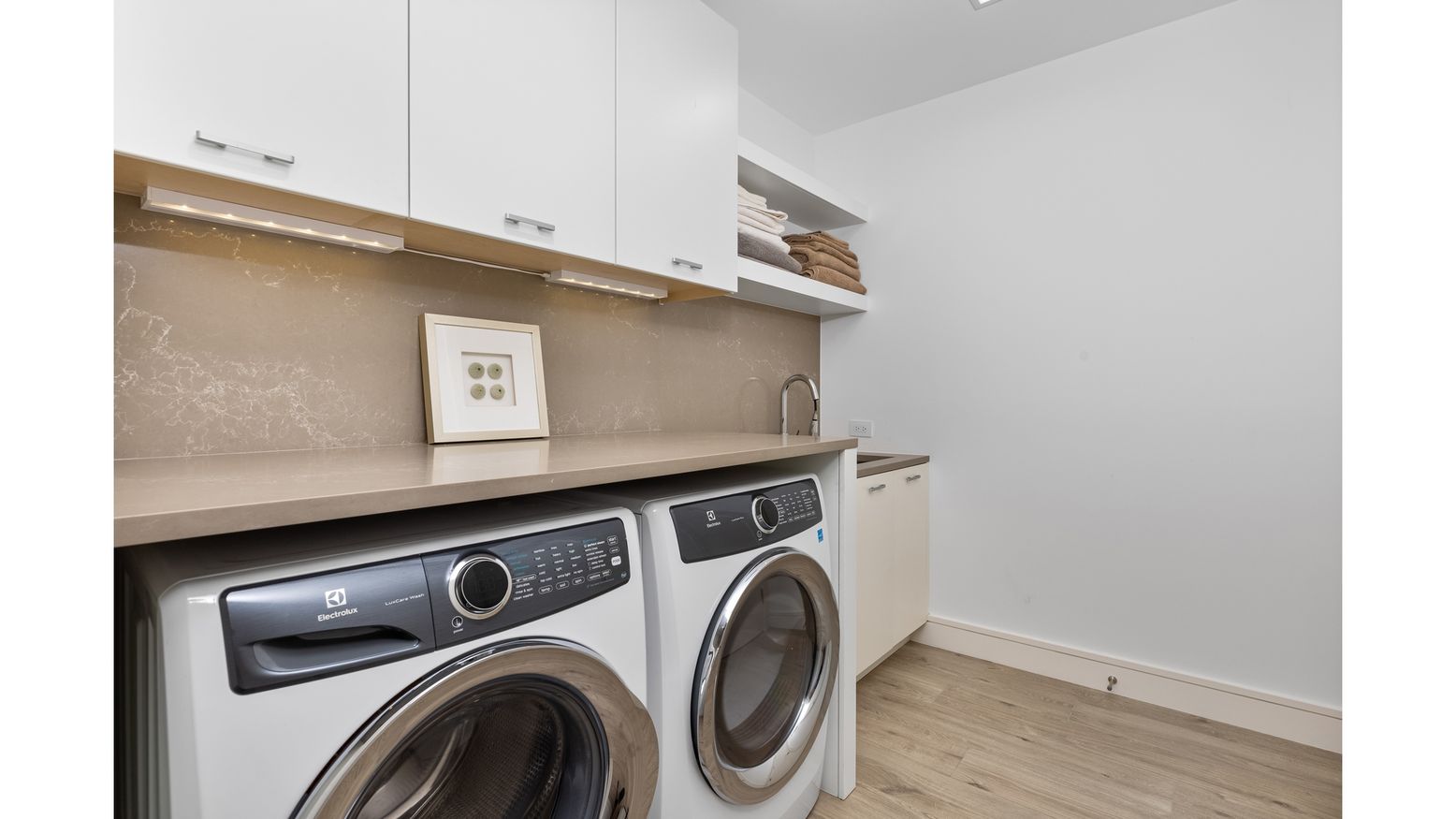 DE Listing image placeholder