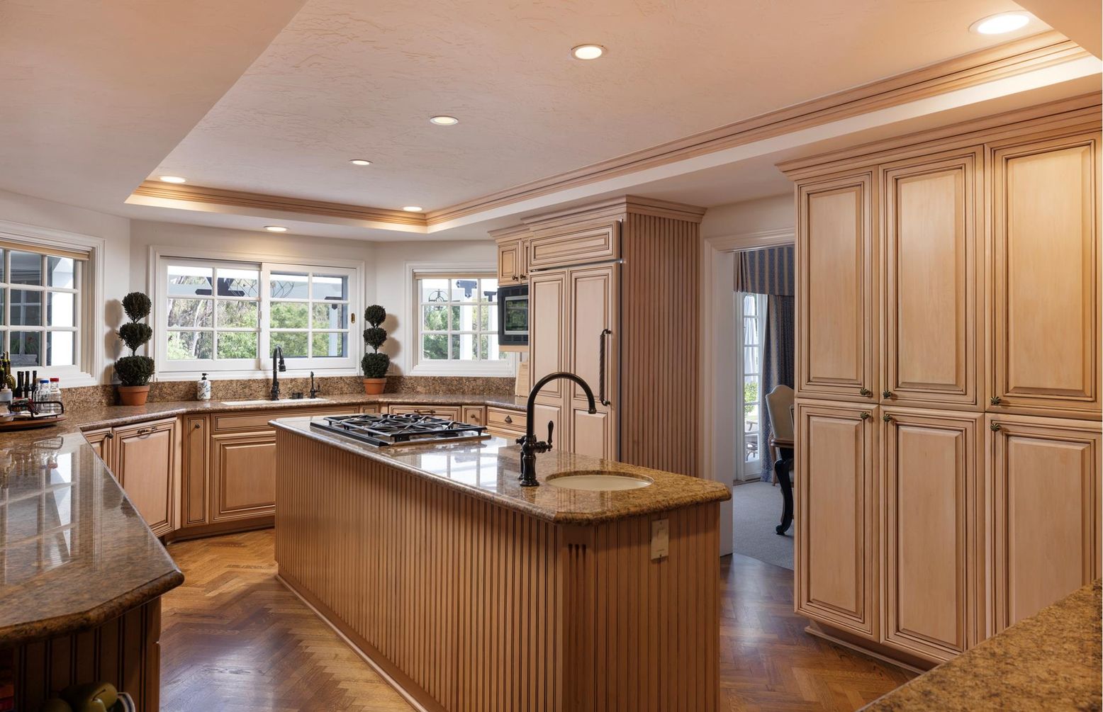 Interior, Kitchen, Recessed Lighting, Wood Texture Flooring