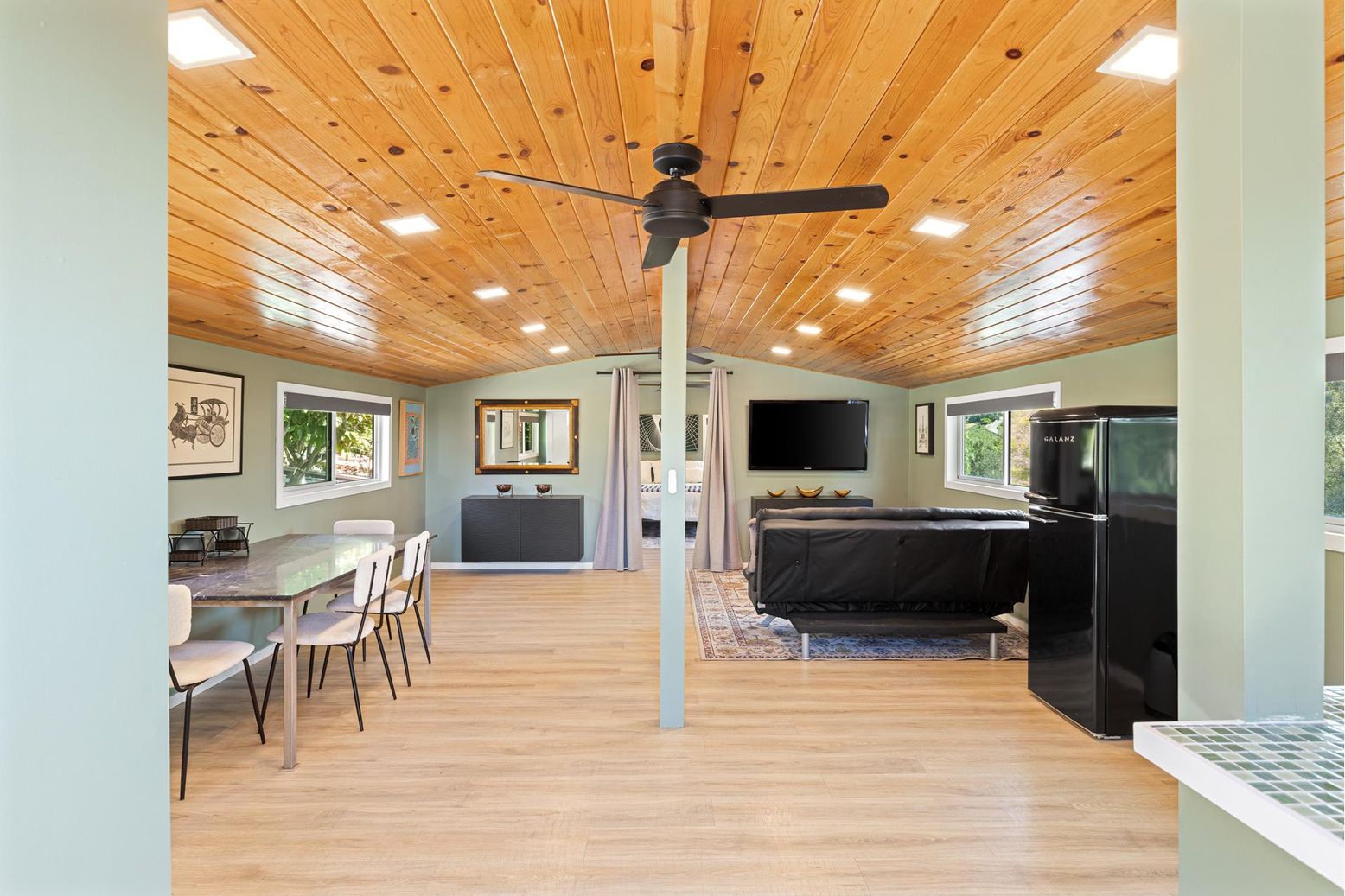 Dining room, Interior, Recessed Lighting, Wooden Ceilings, Wood Texture Flooring