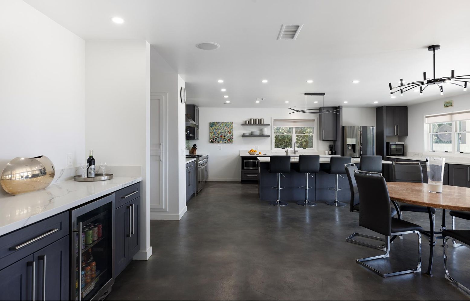 Dining room, Interior, Kitchen, Pendant Lights, Recessed Lighting, Stainless Steel Appliances