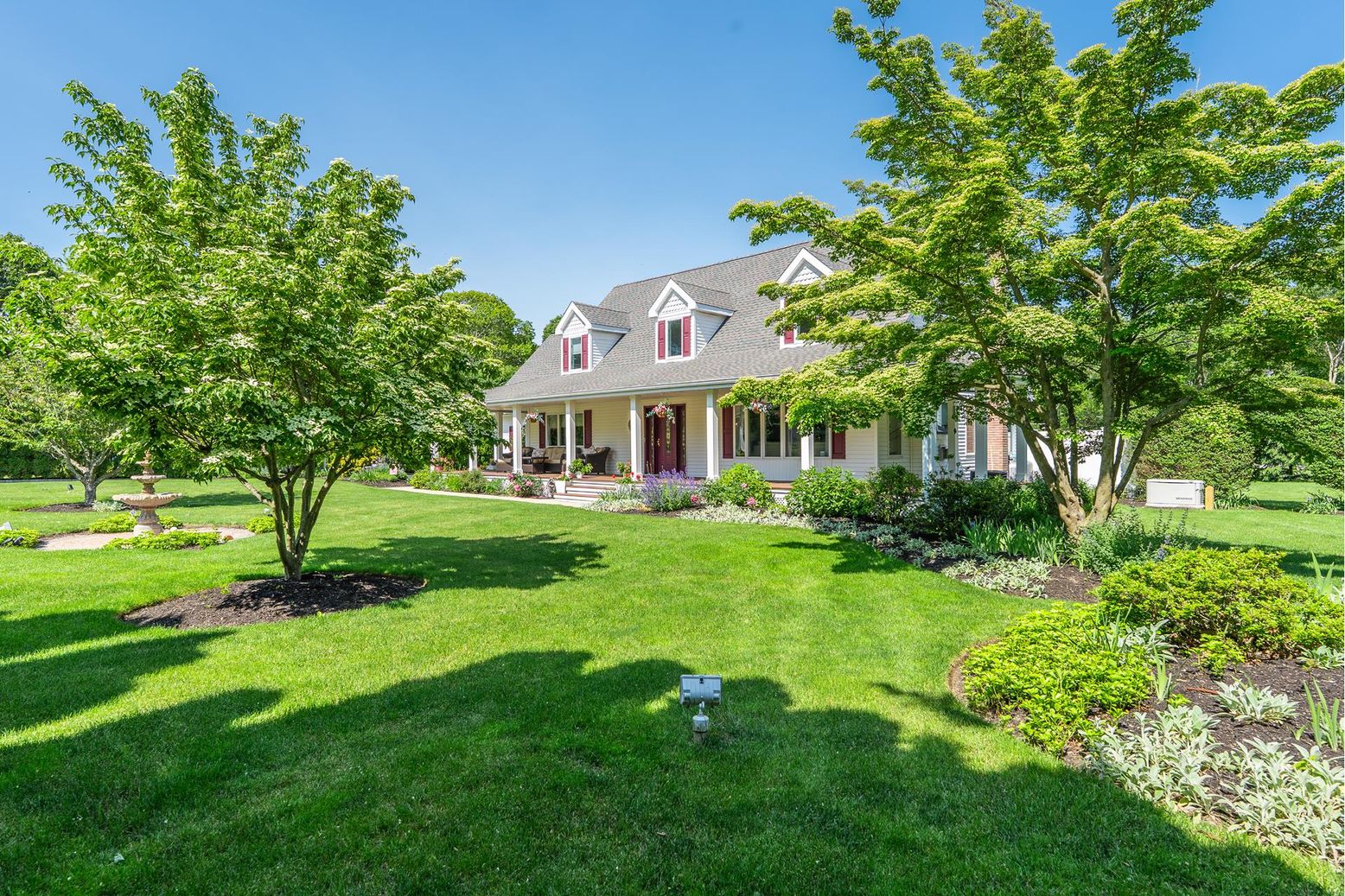 Backyard, Exterior, Facade, Cape Cod