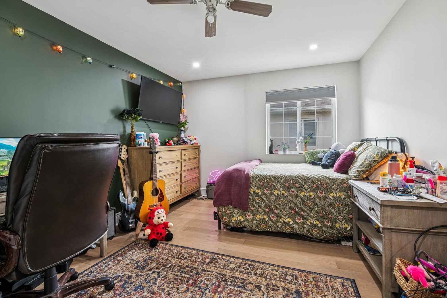 DE Listing image placeholder