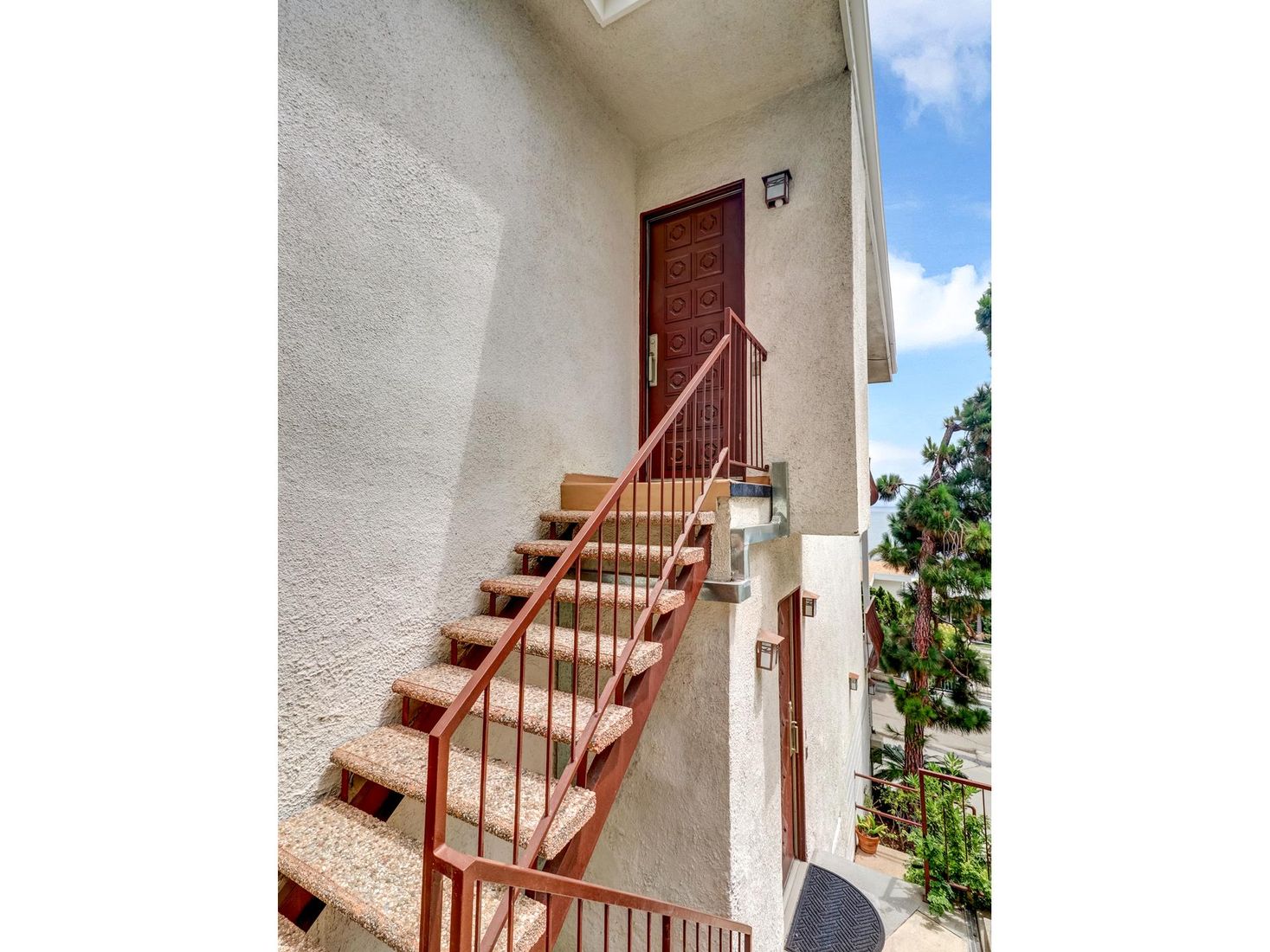 DE Listing image placeholder