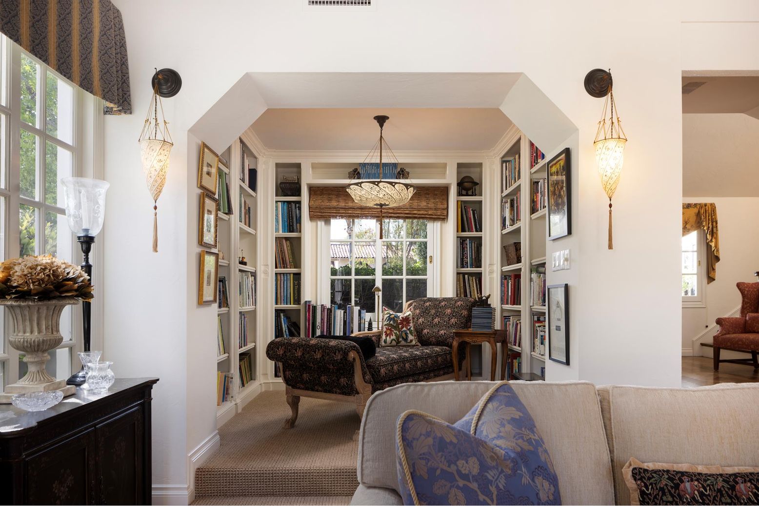Interior, Living room, Pendant Lights