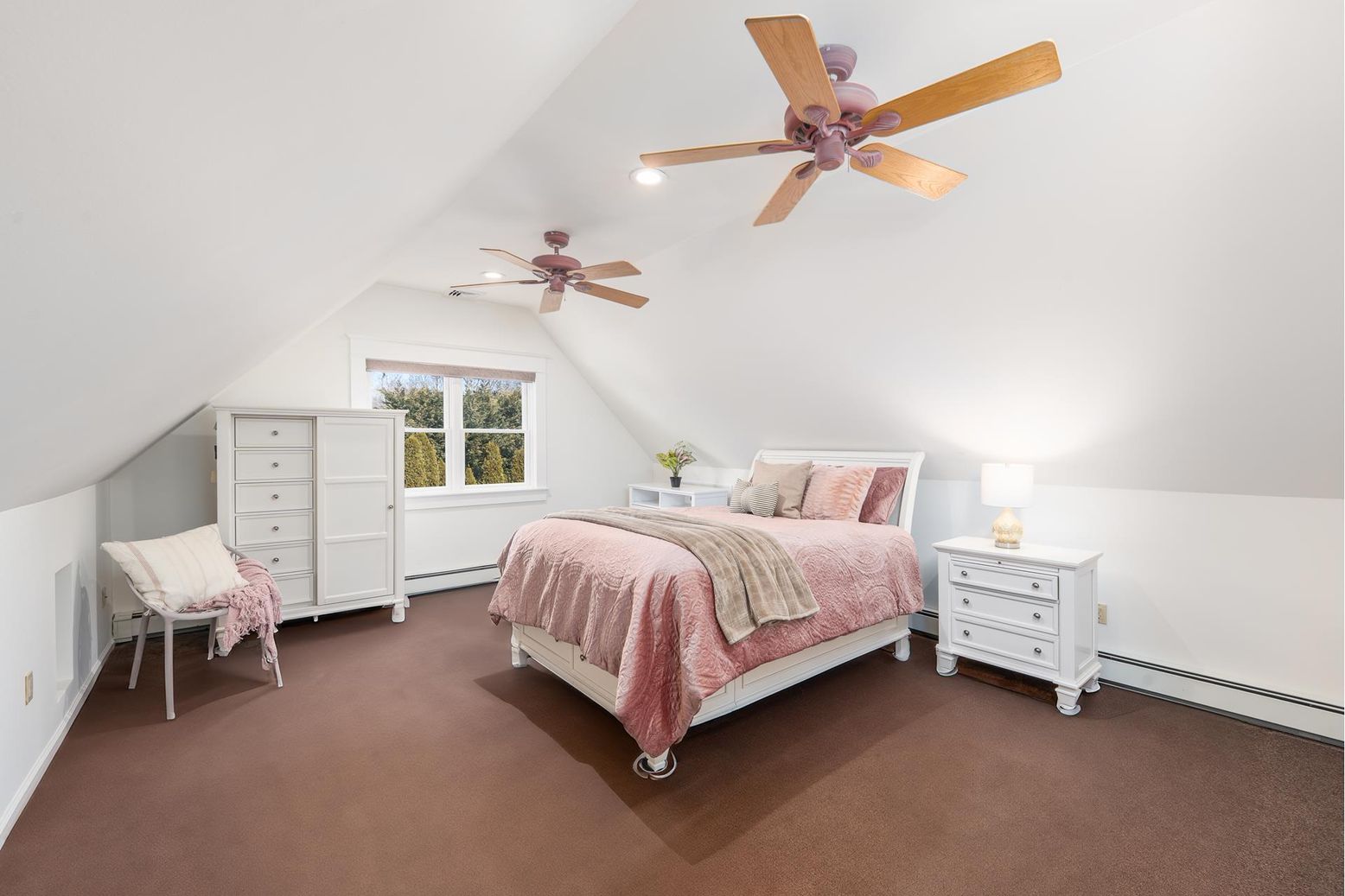 Bedroom, Interior, Recessed Lighting