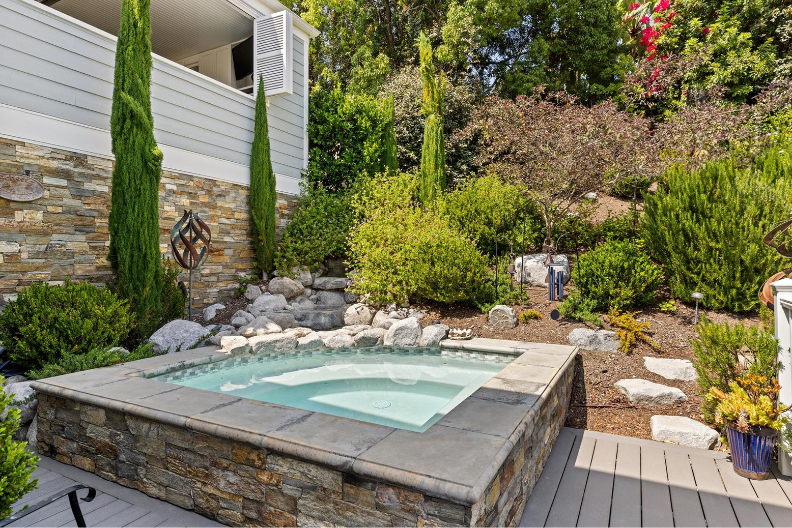 Exterior, Hot Tub, Pool