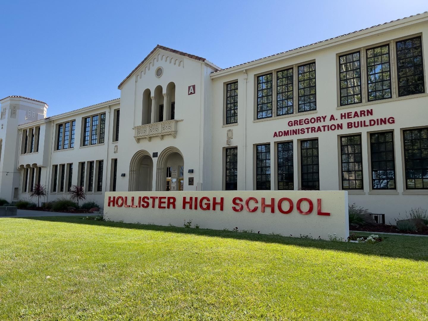 Backyard, Exterior, Facade, Spanish Mediterranean