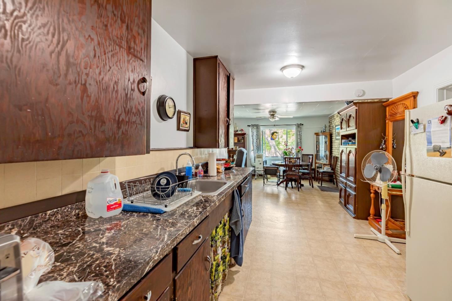 Dining room, Interior