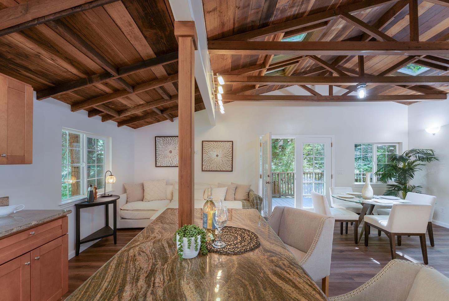 Dining room, Interior, Living room, Wooden Beams, Wooden Ceilings, Wood Texture Flooring