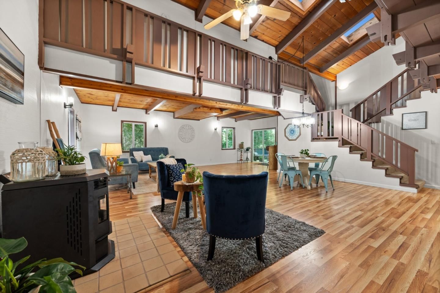 Dining room, Interior, Wooden Beams, Wooden Ceilings, Wood Texture Flooring