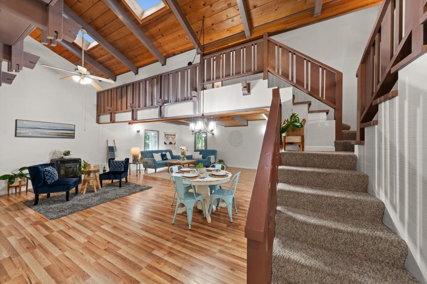 Dining room, Interior, Living room, Wooden Beams, Wooden Ceilings, Wood Texture Flooring