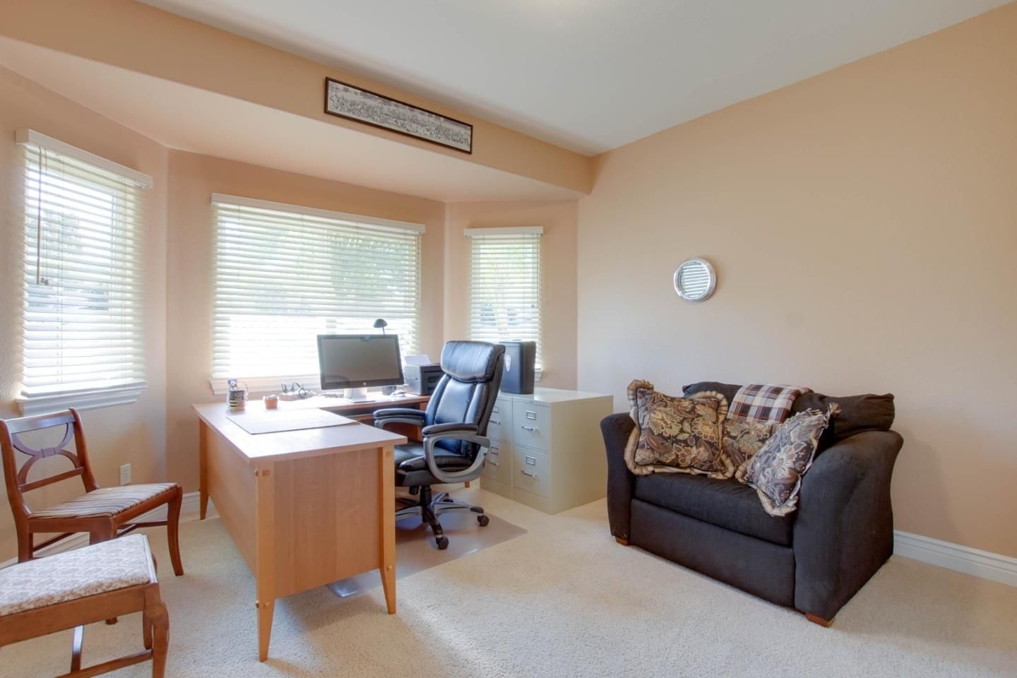 Home Office, Interior