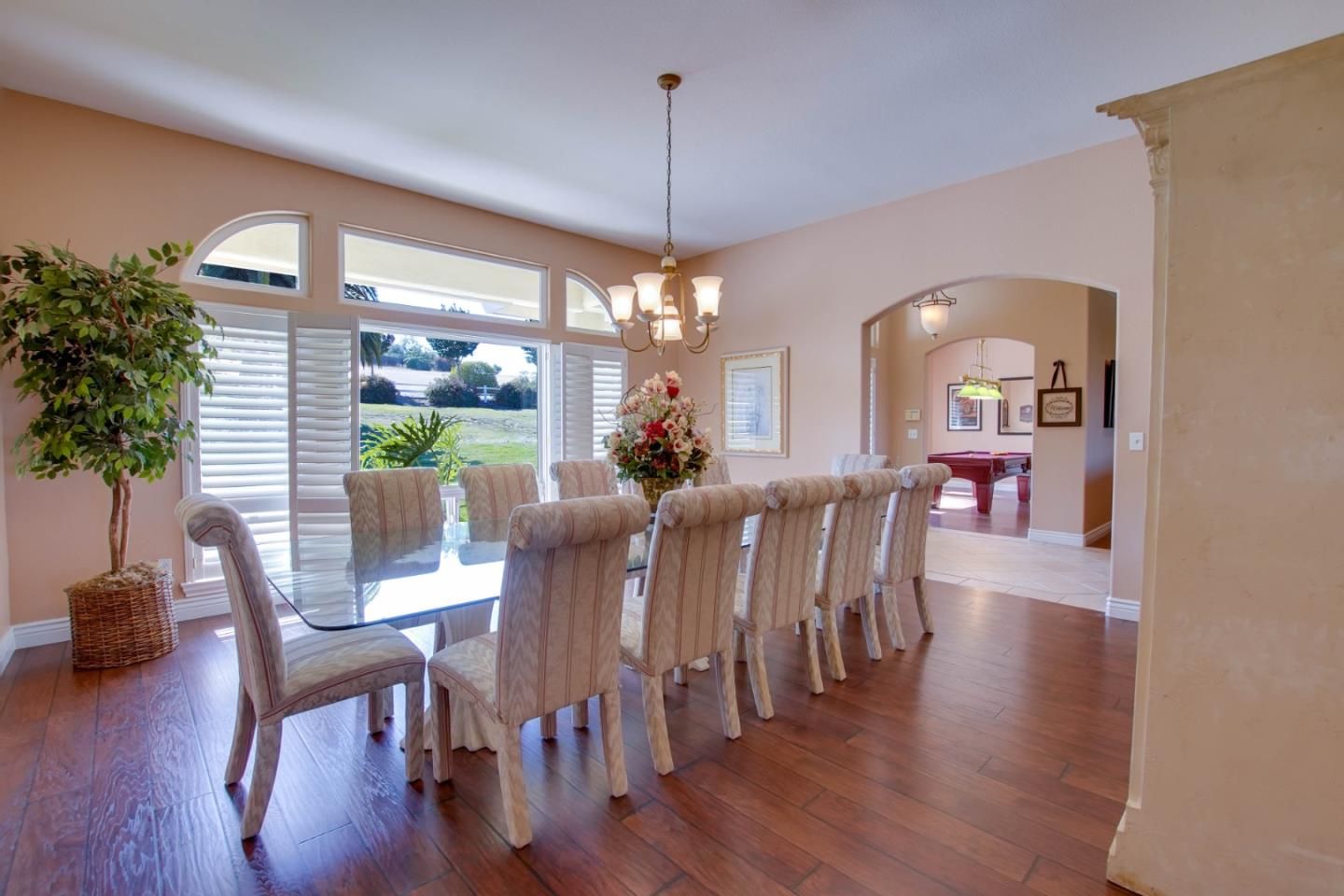 Chandelier, Dining room, Interior, Pendant Lights, Wood Texture Flooring
