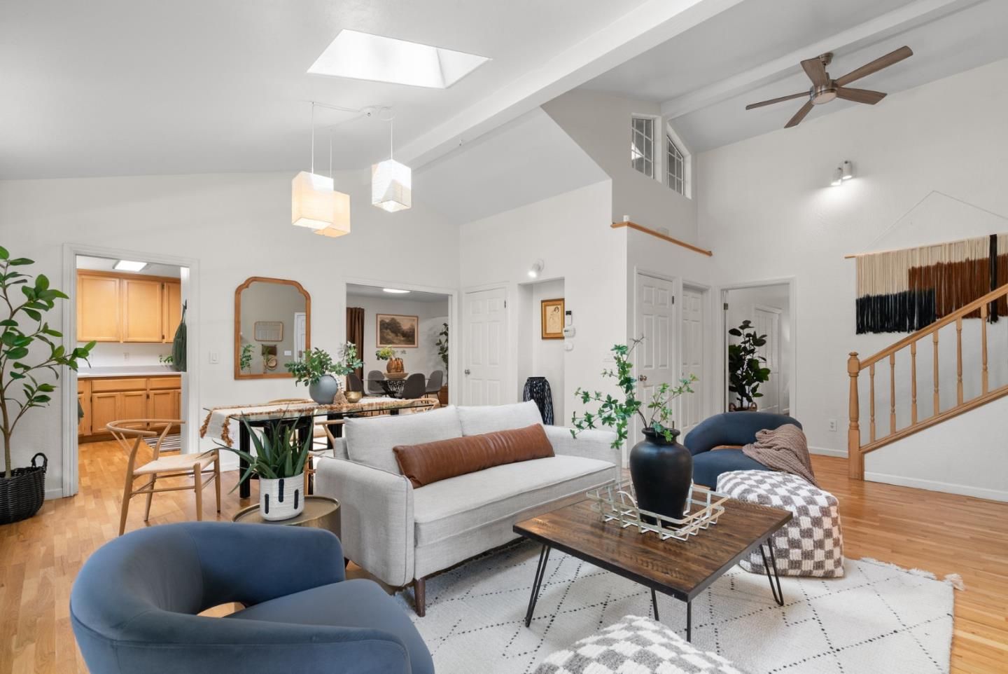 Dining room, Interior, Living room, Pendant Lights, Recessed Lighting, Wood Texture Flooring