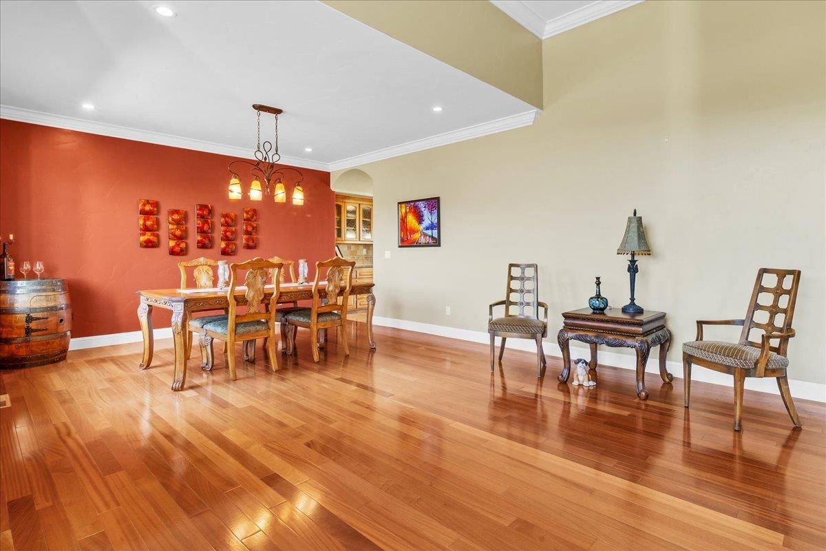 Dining room, Interior, Pendant Lights, Recessed Lighting, Wood Texture Flooring