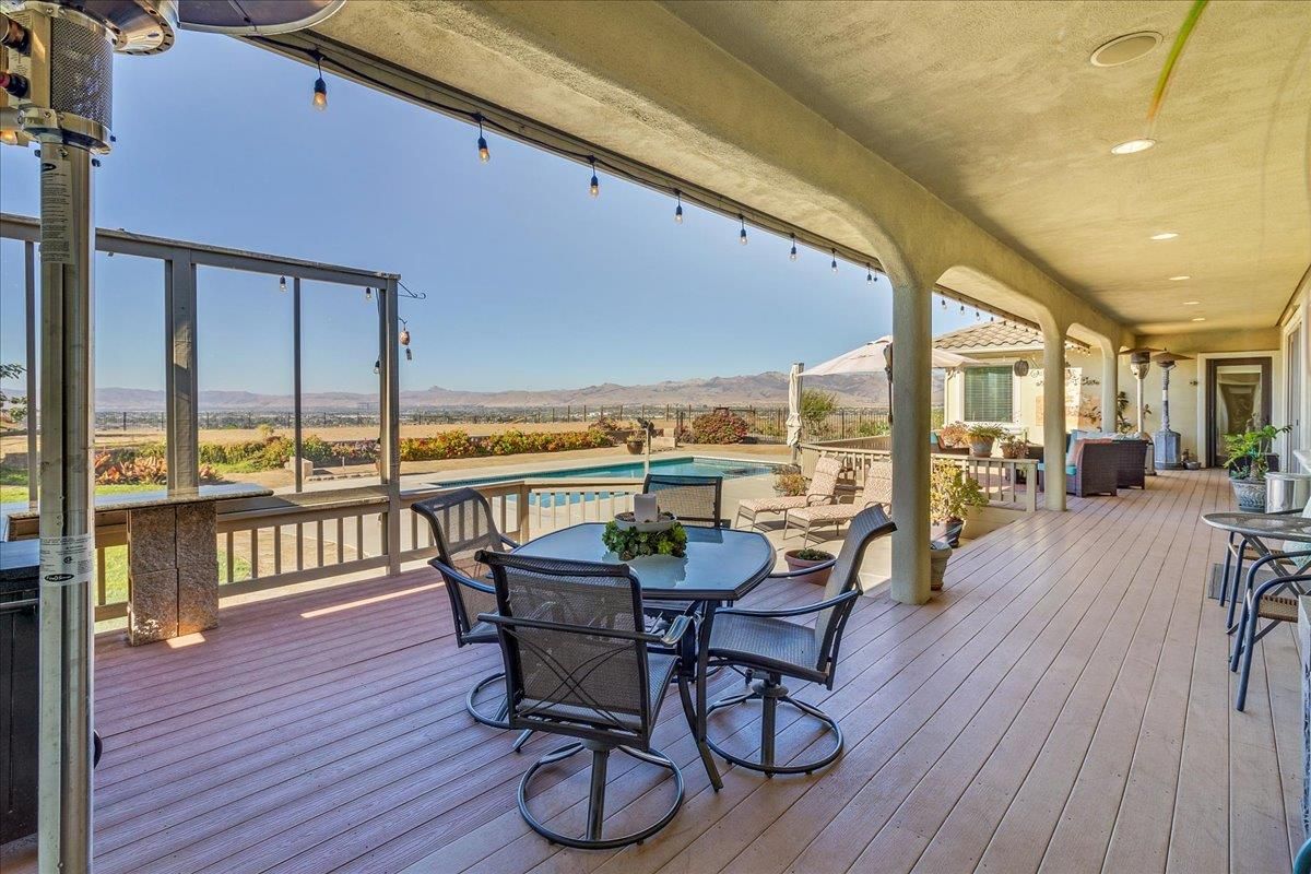 Exterior, Pool, Other