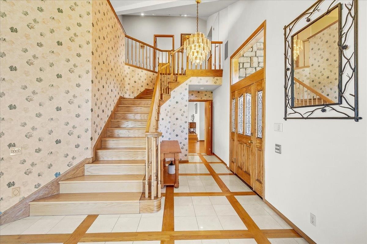 Chandelier, Interior, Recessed Lighting