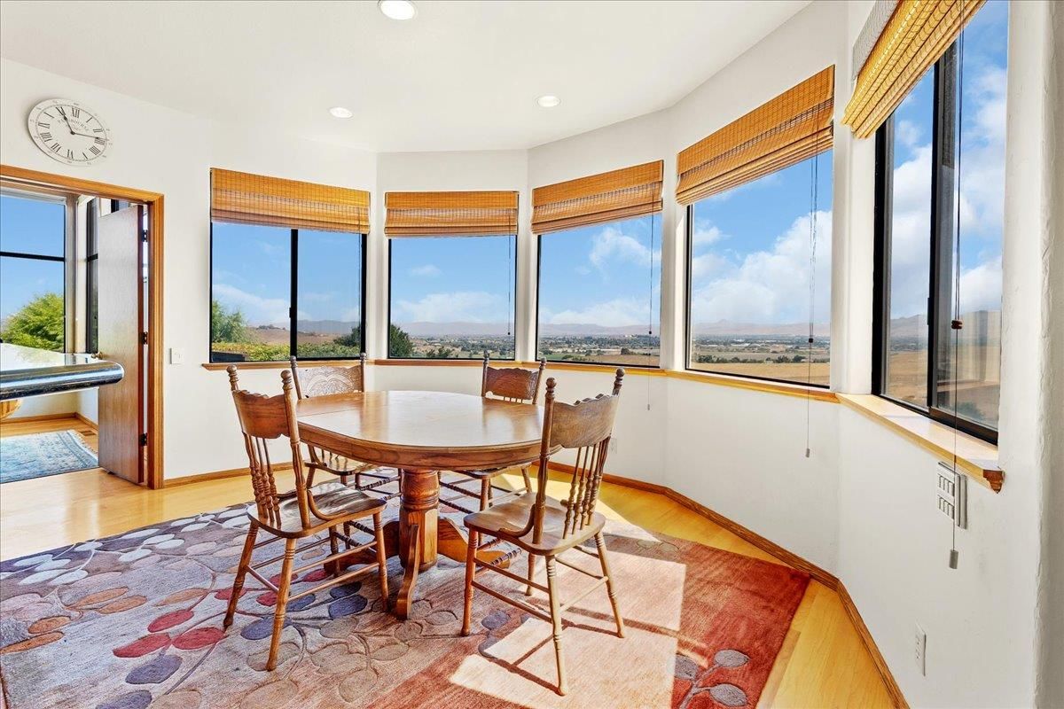 Dining room, Interior, Recessed Lighting, Water, Wood Texture Flooring