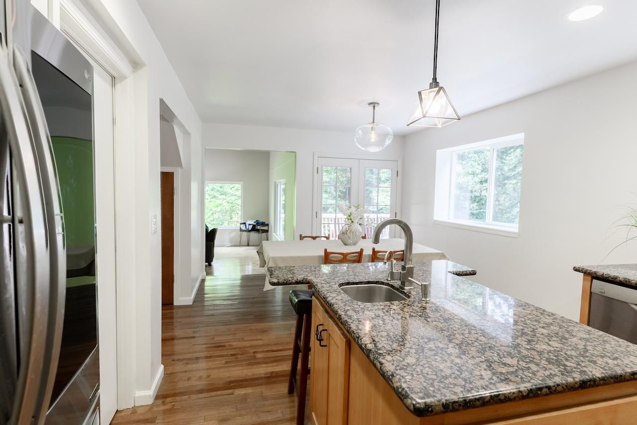 Interior, Pendant Lights, Recessed Lighting, Wood Texture Flooring