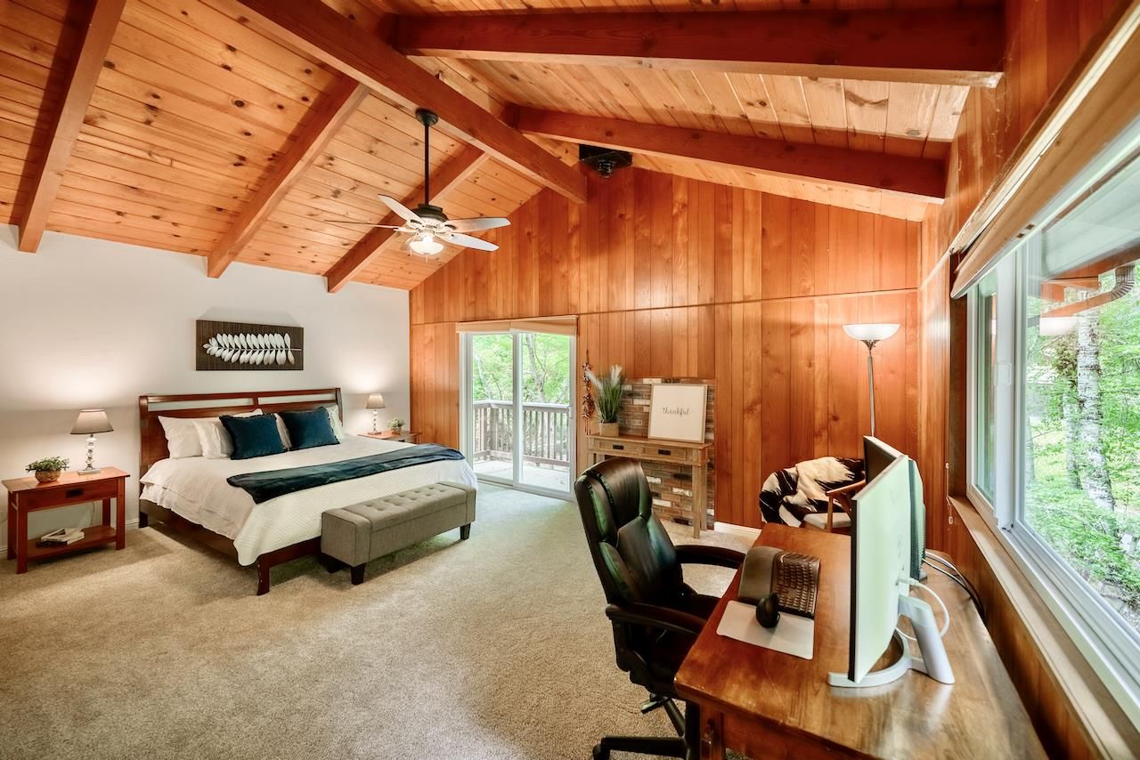 Bedroom, Home Office, Interior, Wooden Beams, Wooden Ceilings, Wooden Walls