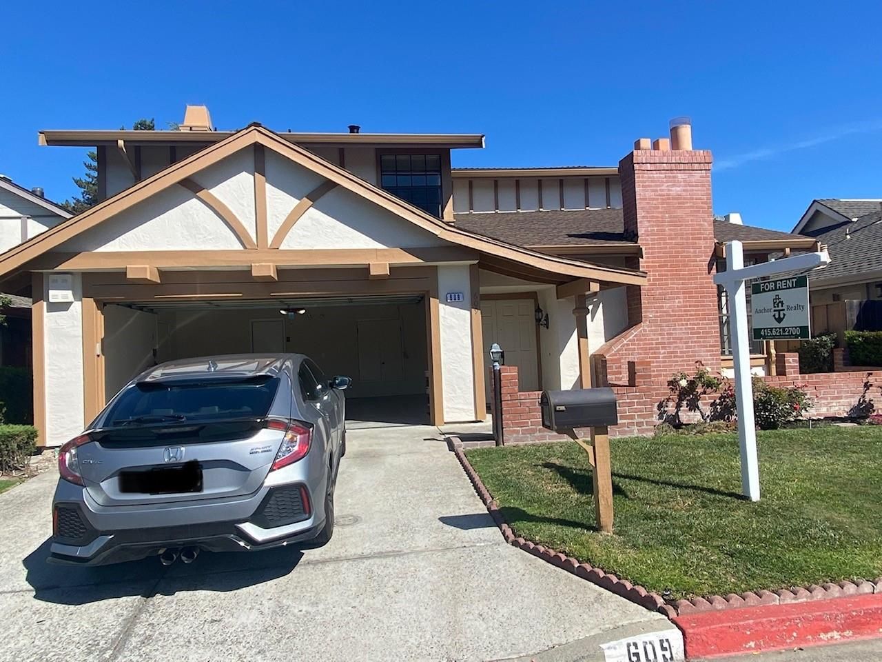 Attached, Exterior, Facade, Brick Facade, American Craftsman