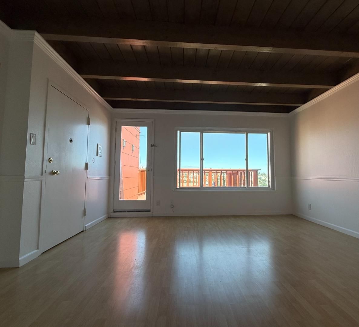 Empty room, Interior, Wooden Beams, Wooden Ceilings, Wood Texture Flooring