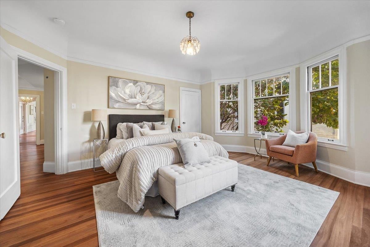 Bedroom, Interior, Pendant Lights, Wood Texture Flooring