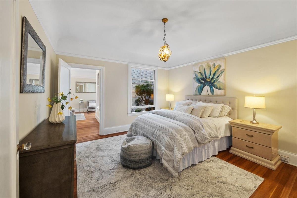 Bedroom, Interior, Pendant Lights, Wood Texture Flooring