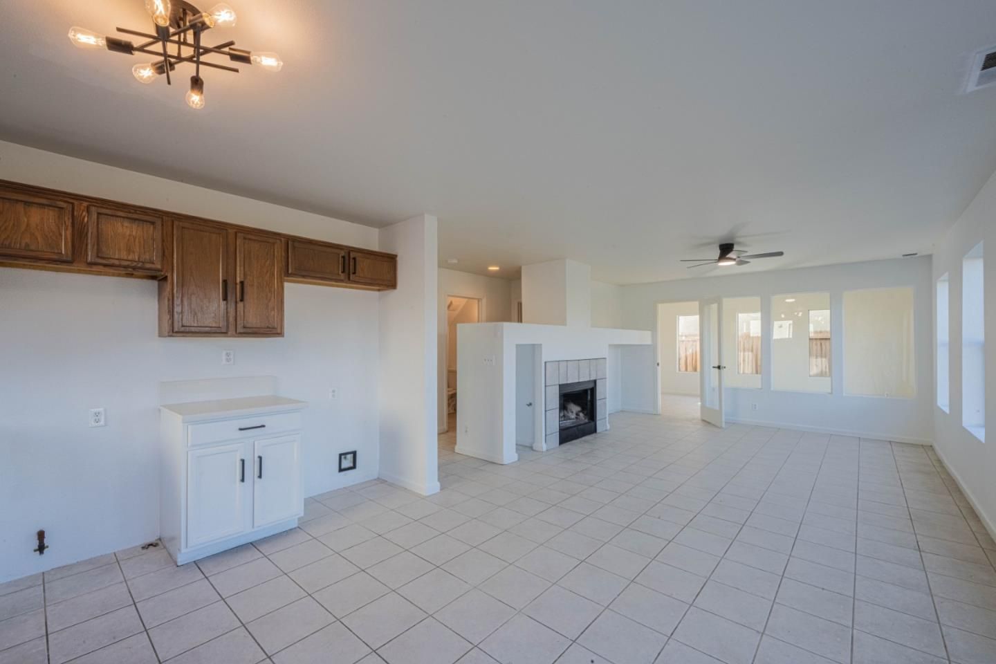 Empty room, Fireplace, Interior, Recessed Lighting