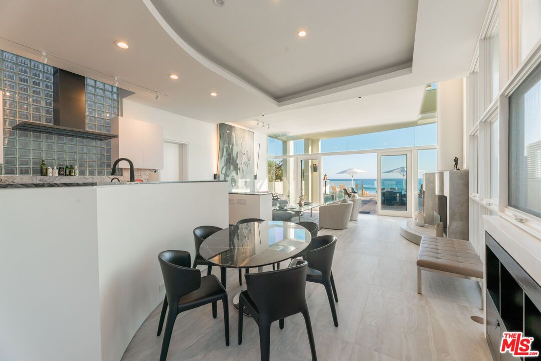 Dining room, Fireplace, Interior, Kitchen, Living room, Recessed Lighting