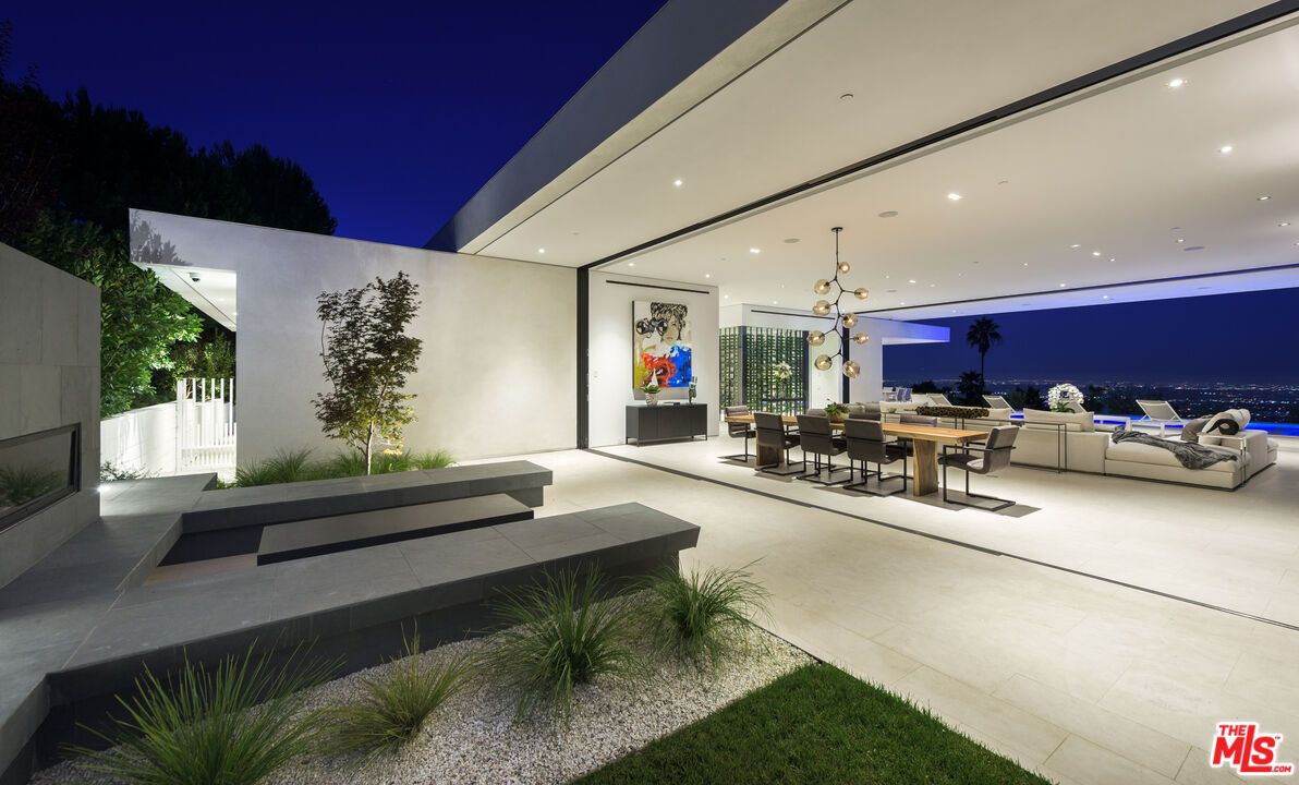 Exterior, Pendant Lights, Recessed Lighting