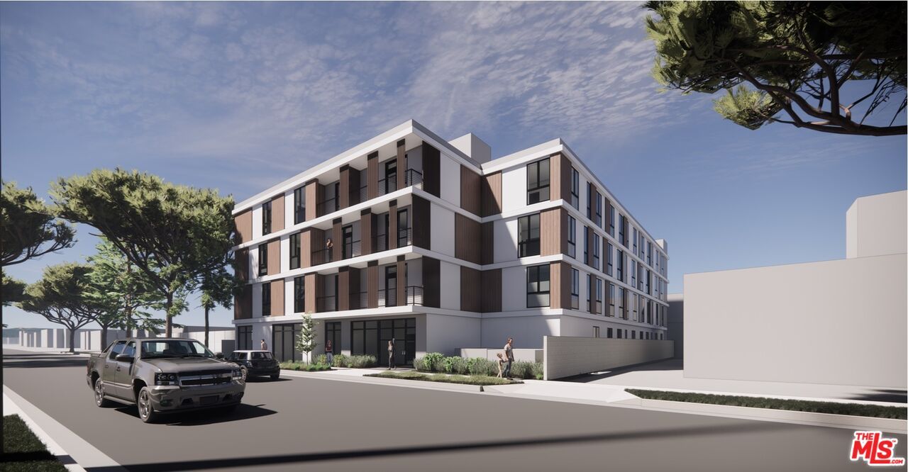 Exterior, Facade, Condo Building