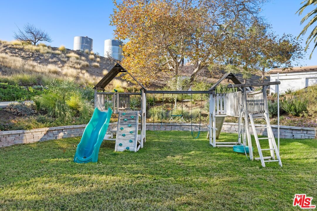 Backyard, Exterior, Playground