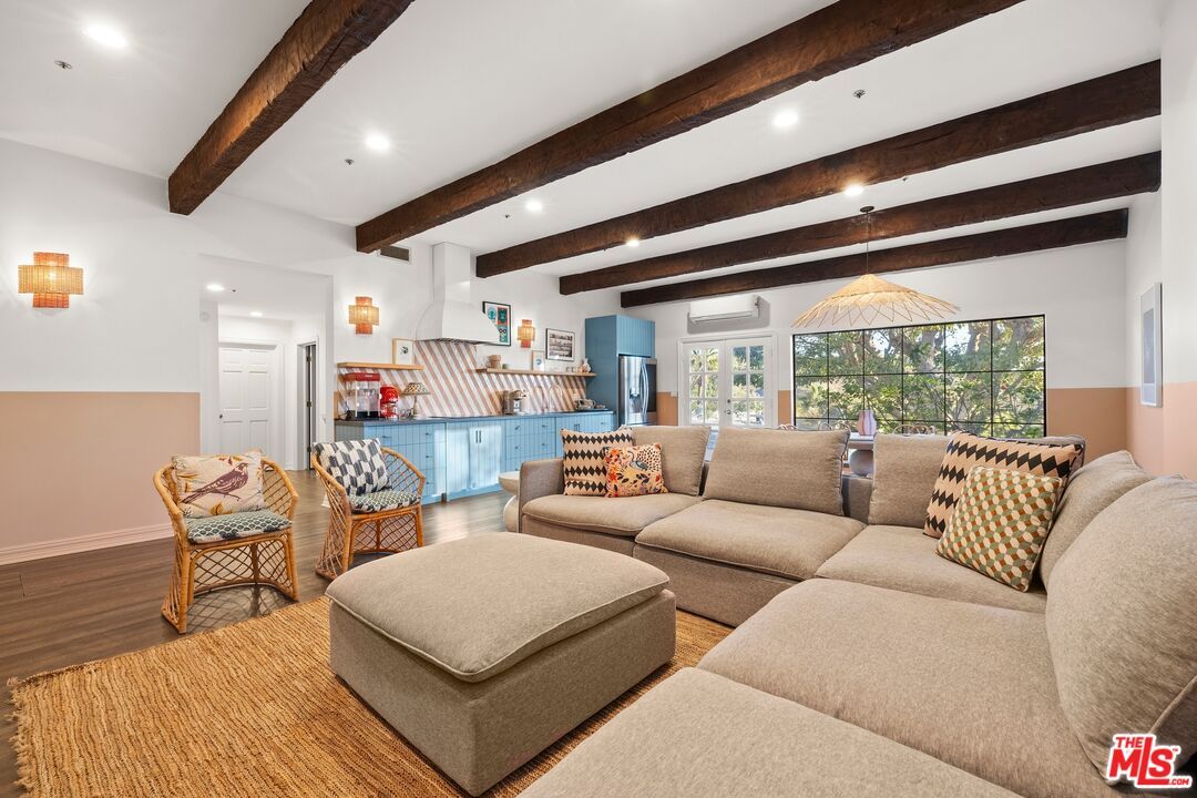 Interior, Kitchen, Living room, Recessed Lighting, Wooden Beams, Wood Texture Flooring