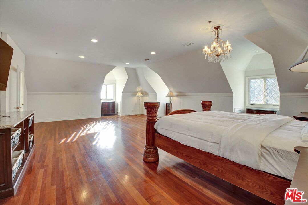 Bedroom, Chandelier, Interior, Recessed Lighting, Wood Texture Flooring