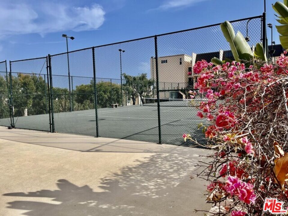 Exterior, Tennis Courts