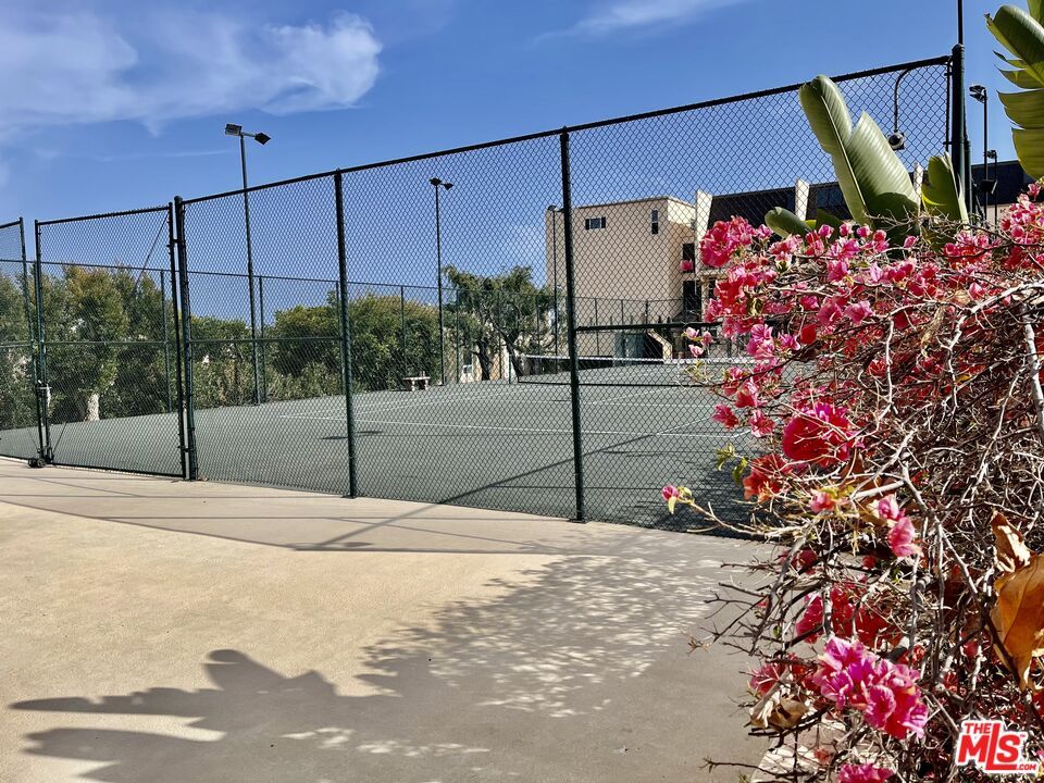 Exterior, Tennis Courts