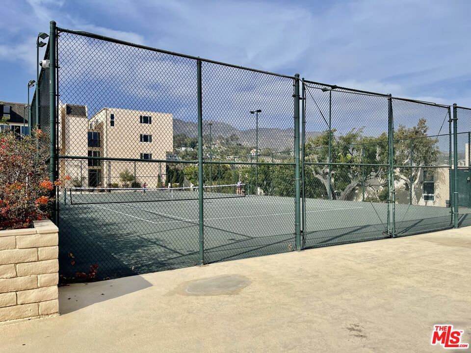Exterior, Tennis Courts