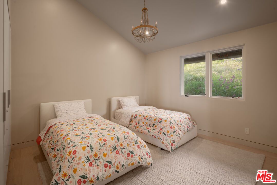 Bedroom, Interior, Pendant Lights, Recessed Lighting