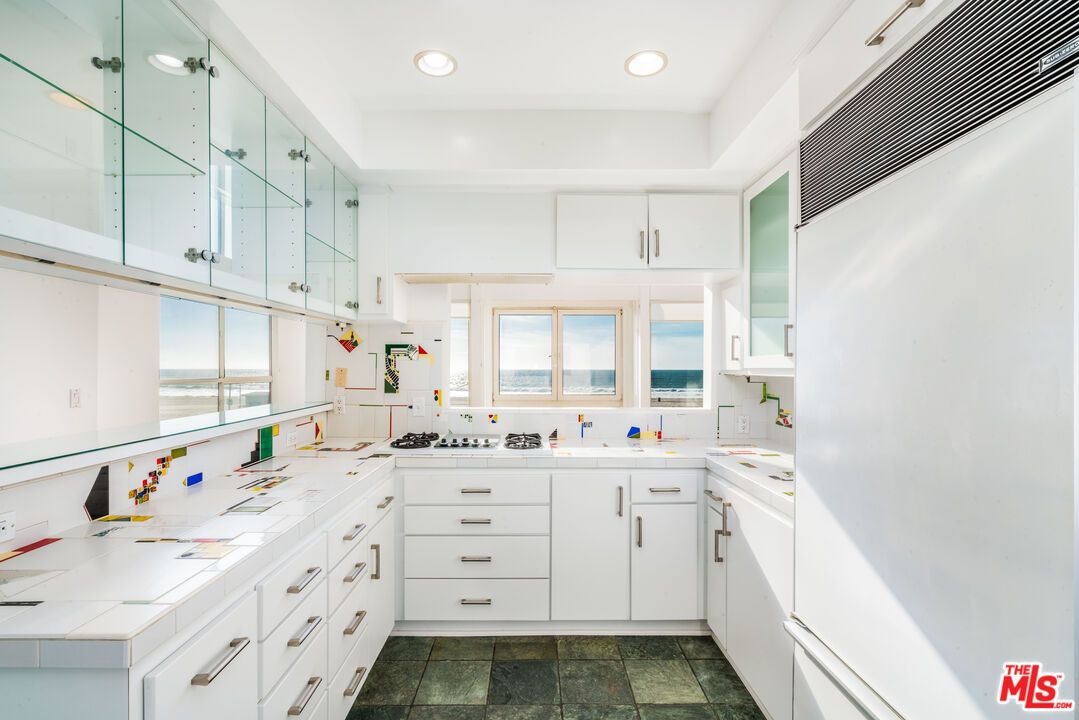 Interior, Kitchen, Recessed Lighting, Tile Countertops, Water