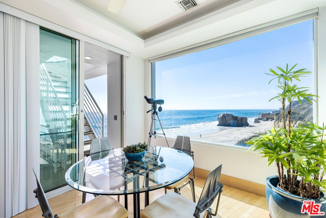 Dining room, Interior, Water, Wood Texture Flooring