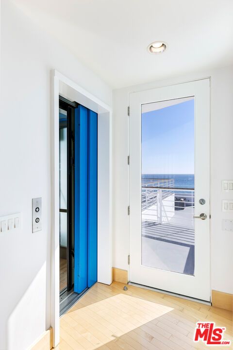Elevator, Interior, Recessed Lighting, Water, Wood Texture Flooring
