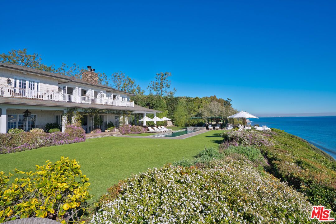 Backyard, Exterior, Water