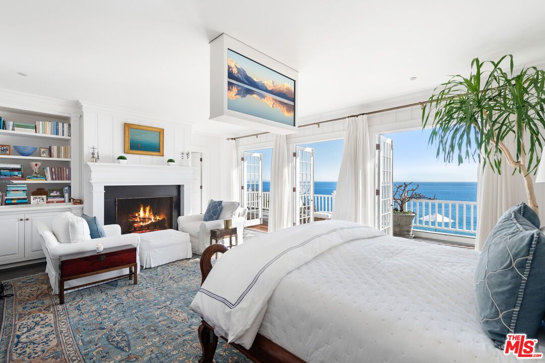 Bedroom, Fireplace, Interior, Water