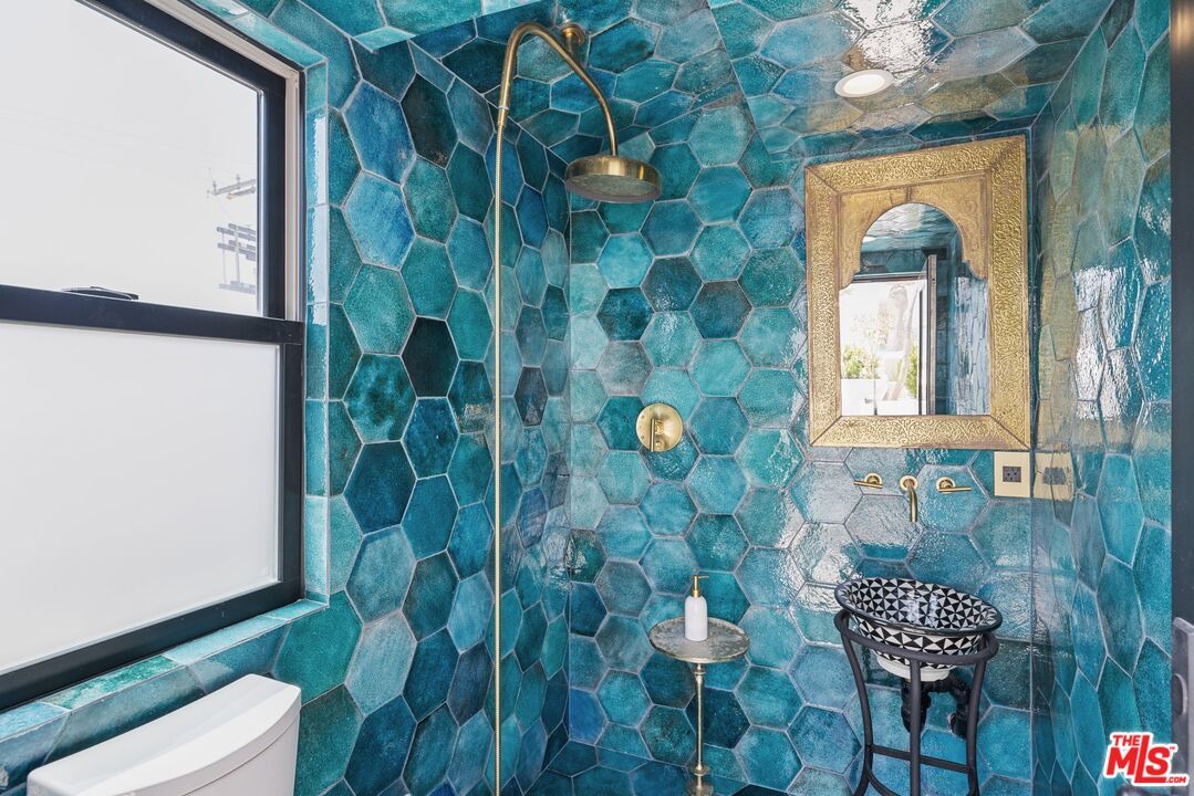 Bathroom, Interior, Recessed Lighting, Stone Walls