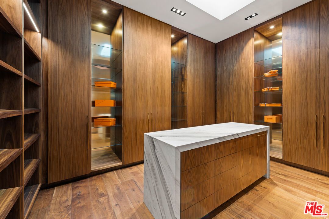 Interior, Recessed Lighting, Walk-in Closets, Wood Texture Flooring, Wooden Walls
